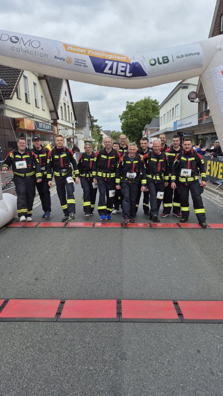 Foto: Mit Atemschutz beim Huder Frühlingslauf