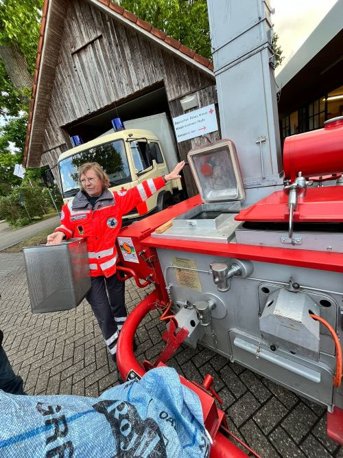 Foto: Altmoorhausen zu Gast bei der Schnelleinsatzgruppe