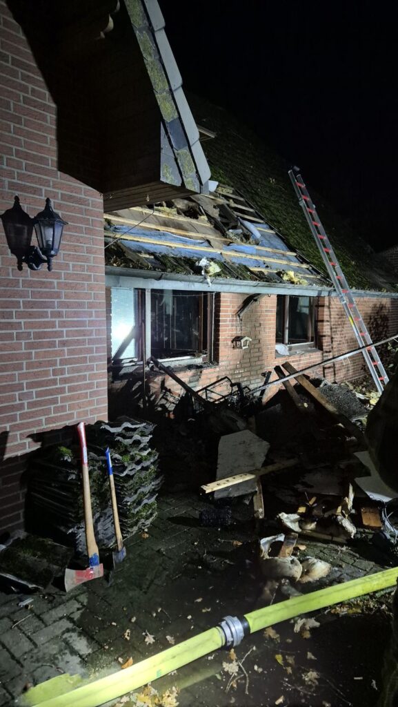 Einsatzfoto: Schornsteinbrand in Pfahlhausen